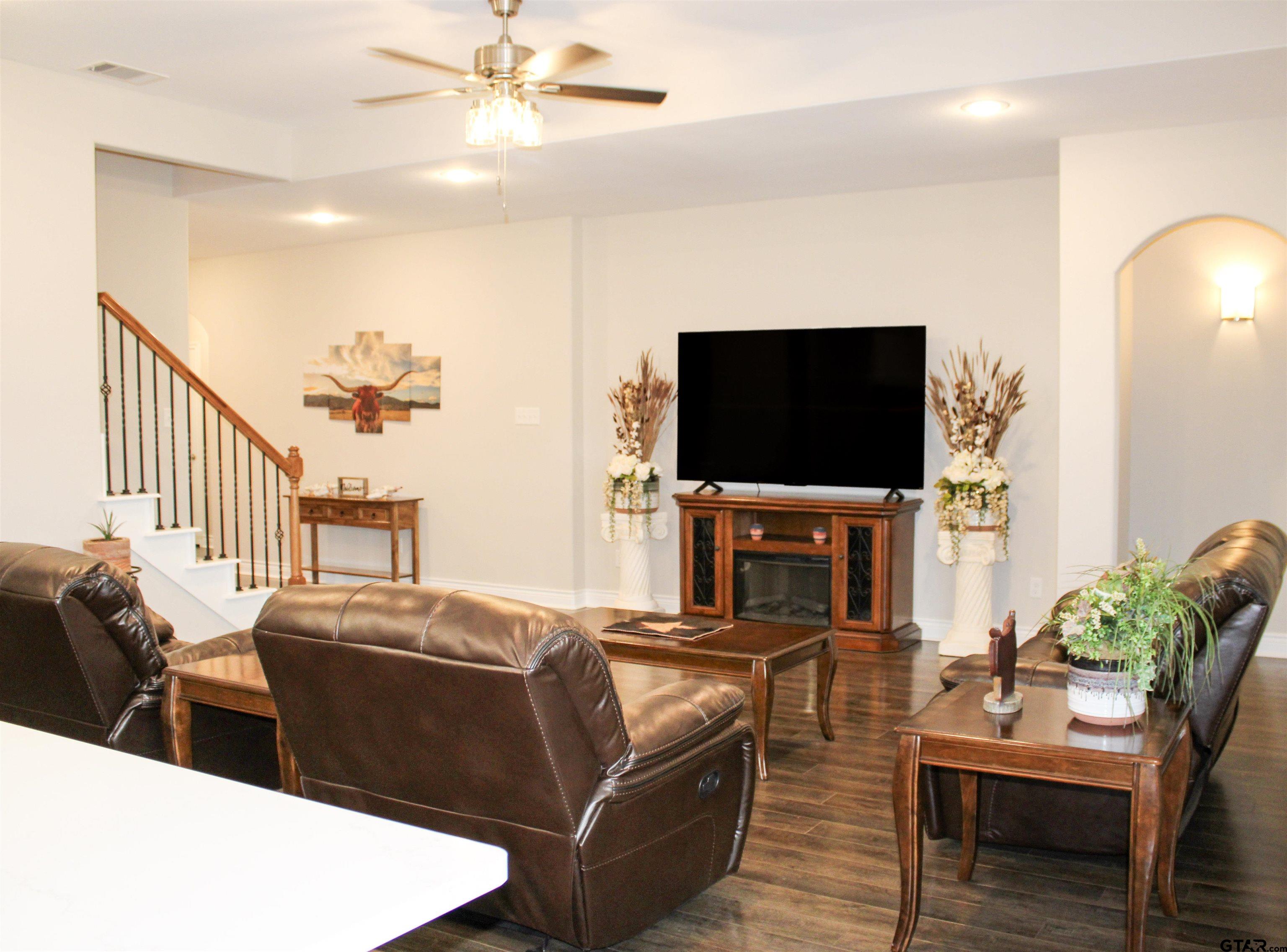 510 Ellis Place Drive