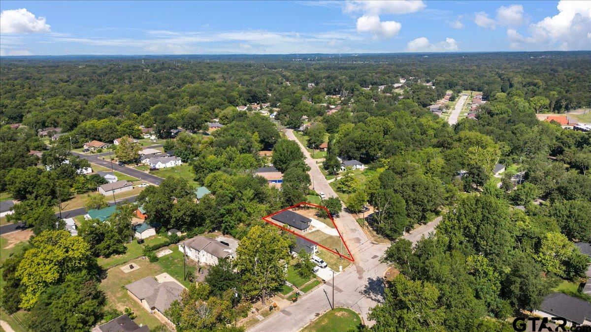 1204 Kennedy Rd