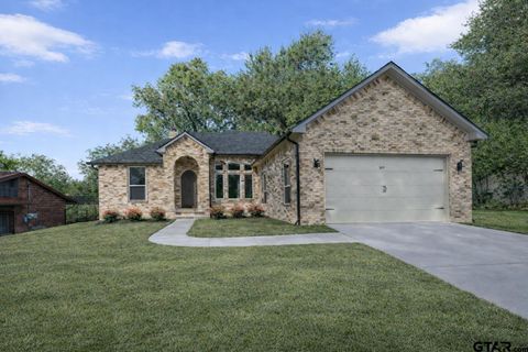 105 Maxine St Mineola TX 75773