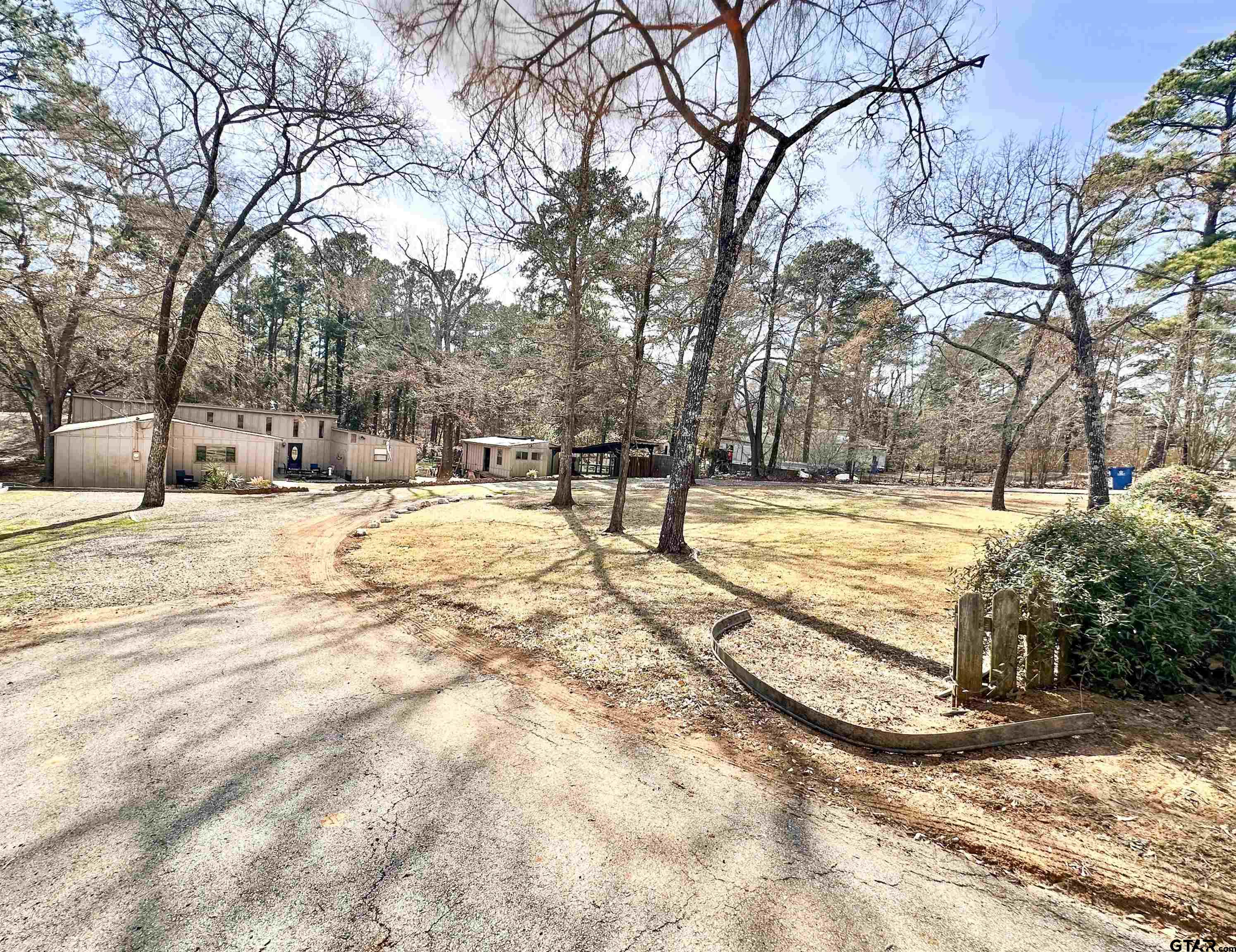 6791 Valley View Dr.