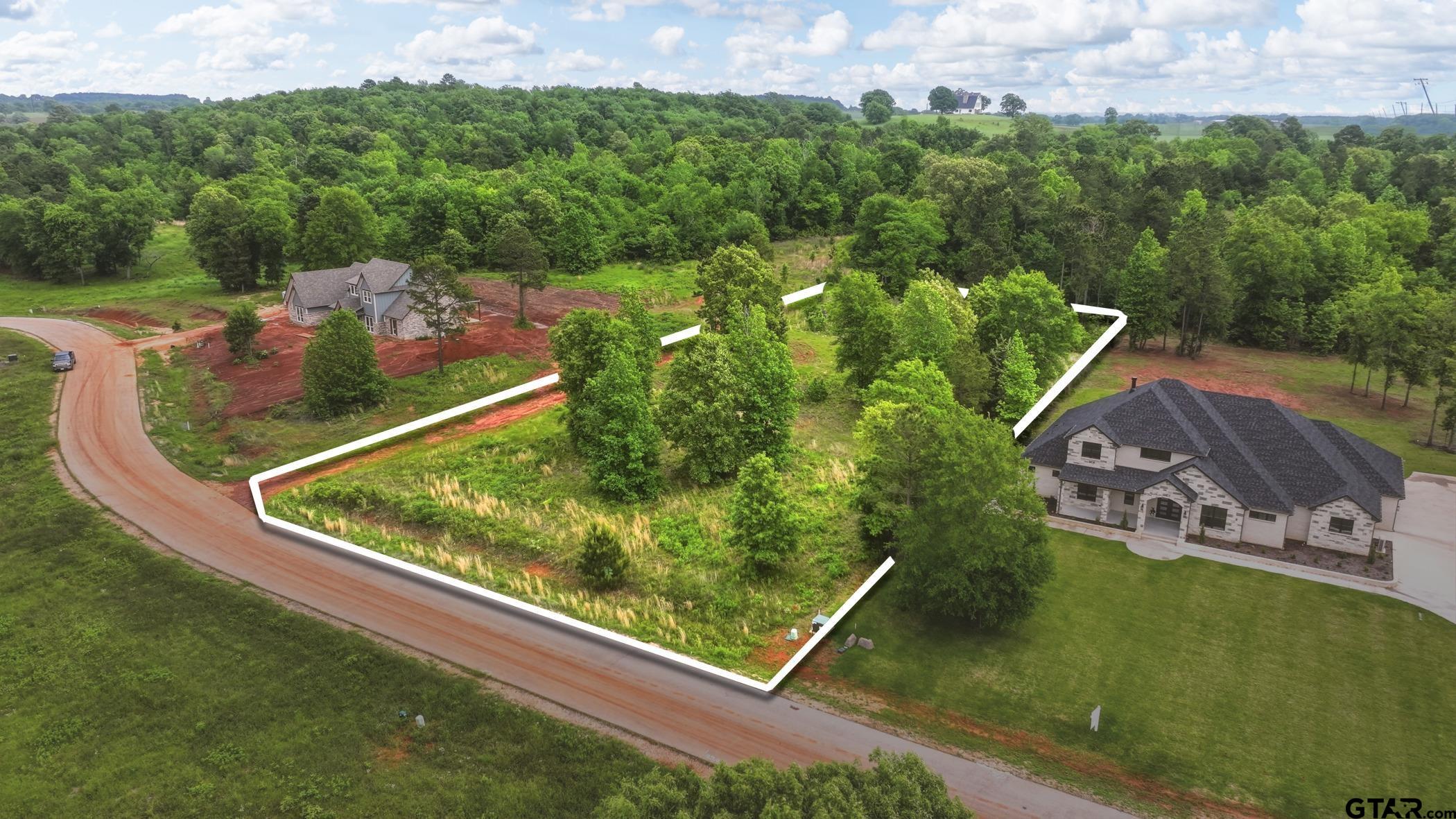 830 Stone Chimney Rd