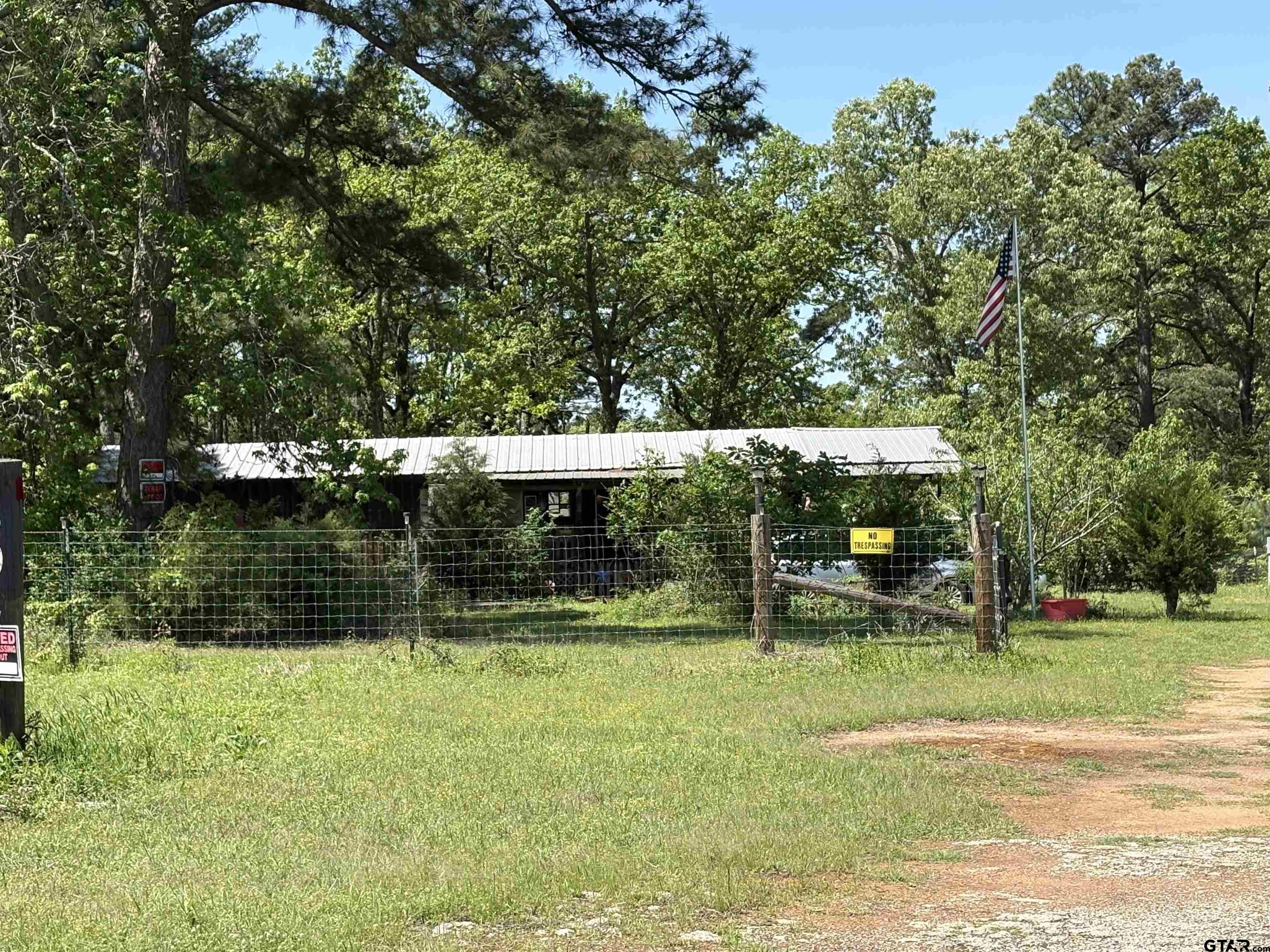 302 S Texas Hwy 42