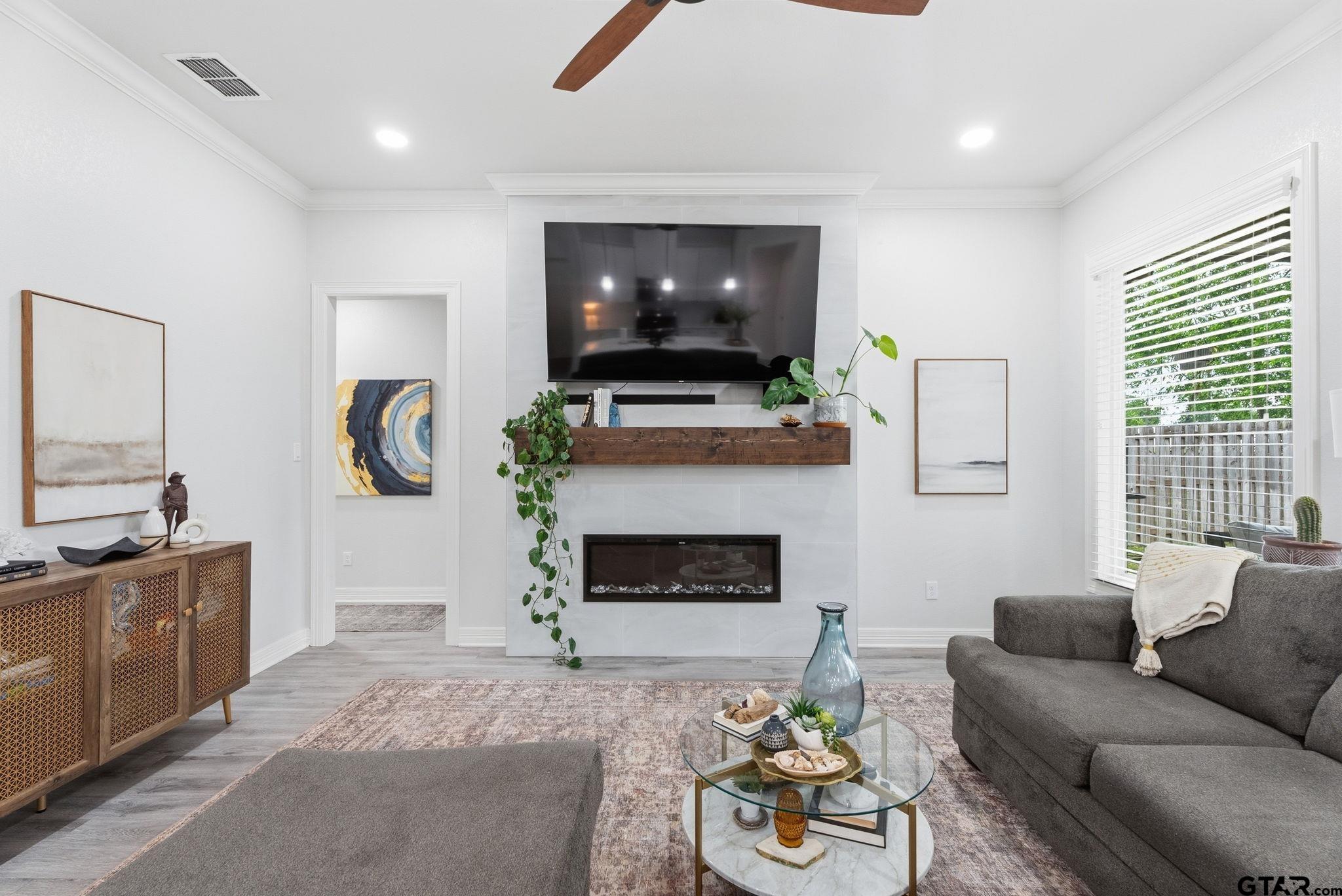 1804 Josh Dr