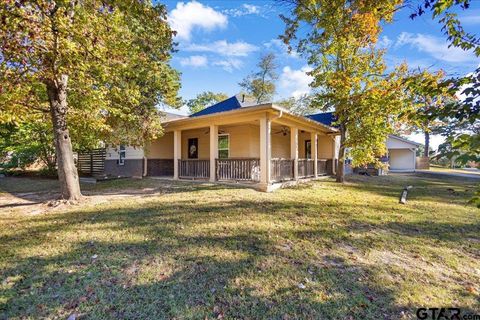 300 N Evenside St Henderson TX 75654