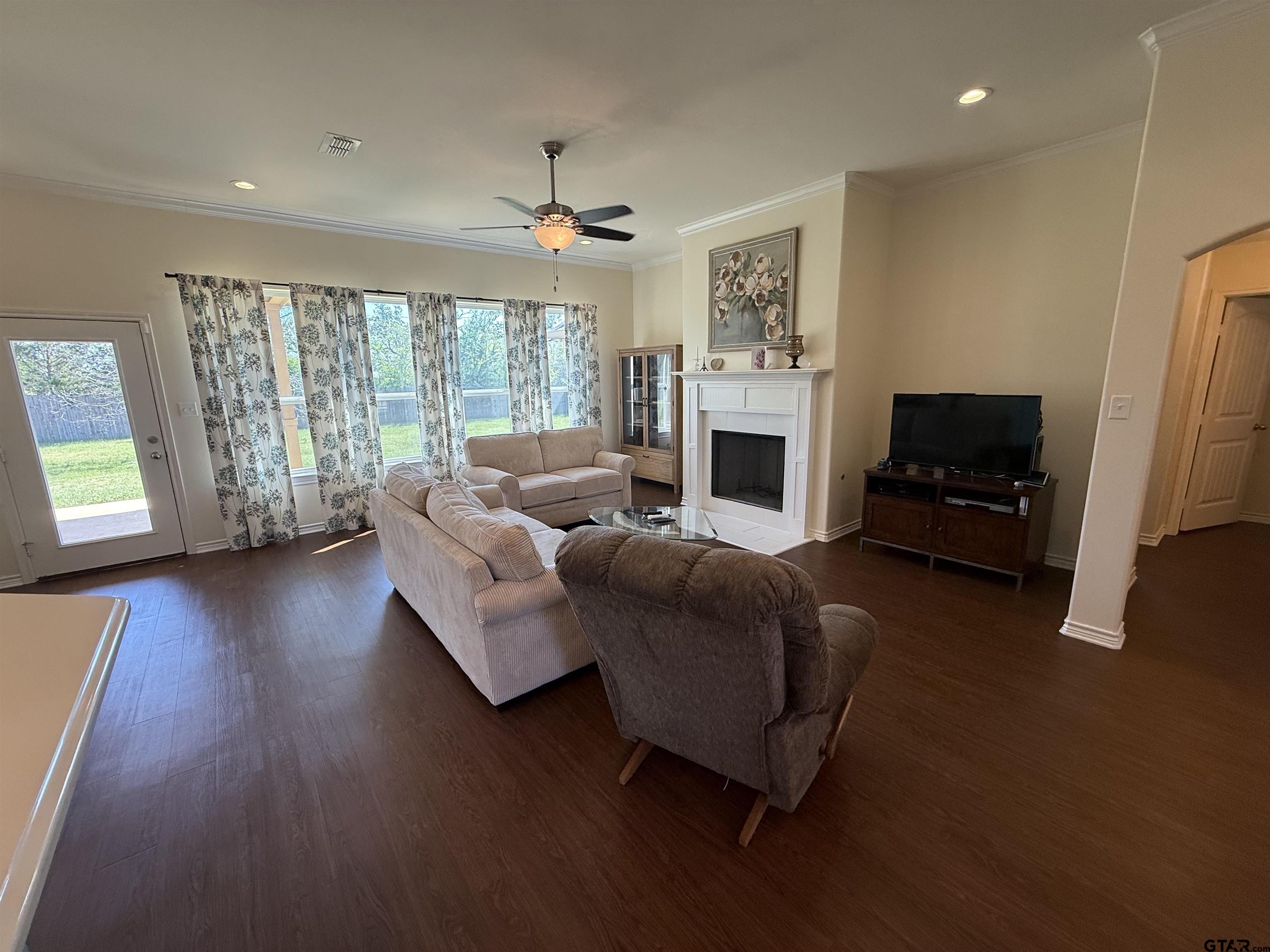 21547 Castle Rock Cir