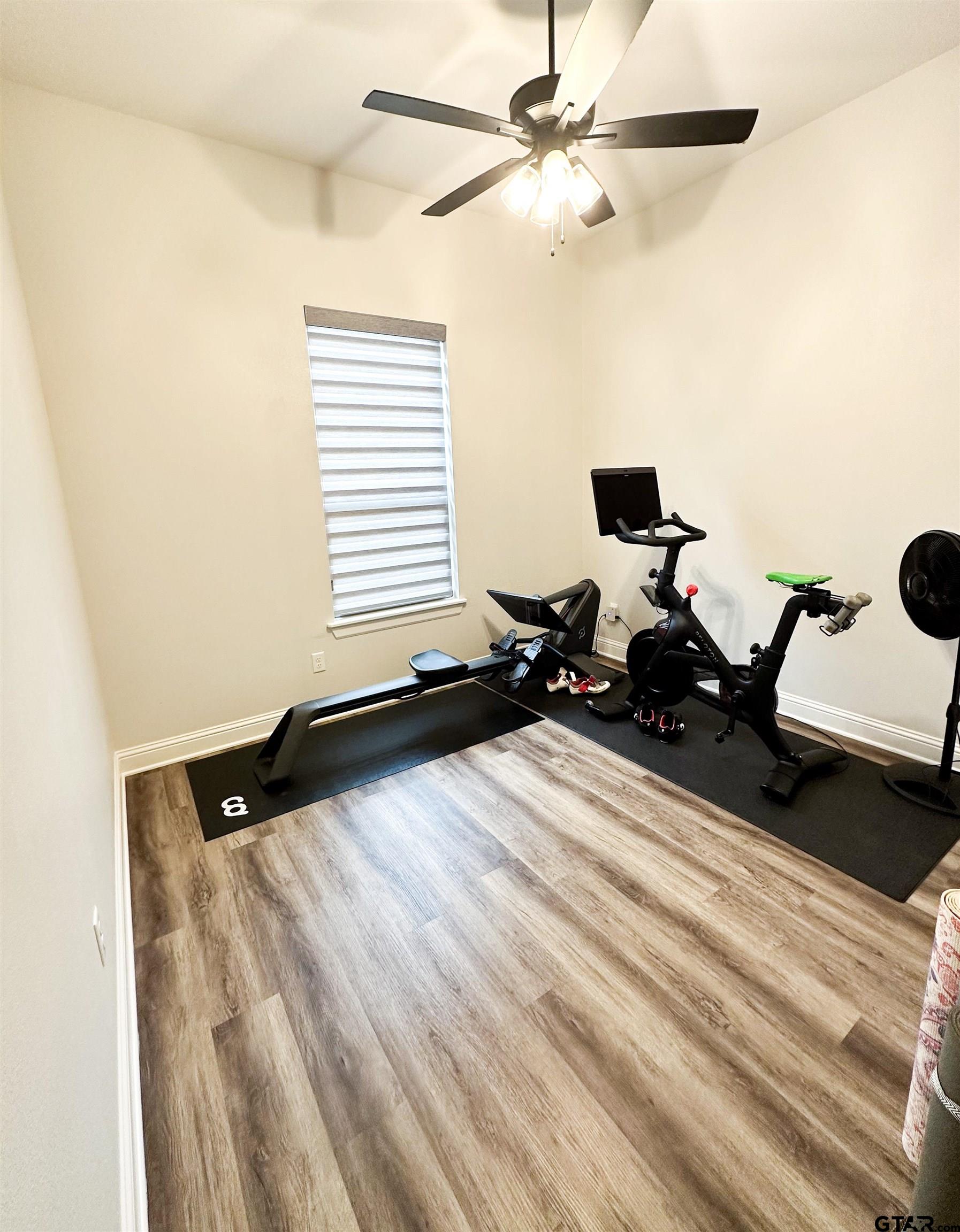 Tyler, Texas 75703, United States, 4 Bedrooms Bedrooms, ,3 BathroomsBathrooms,Residential,Pending,50014