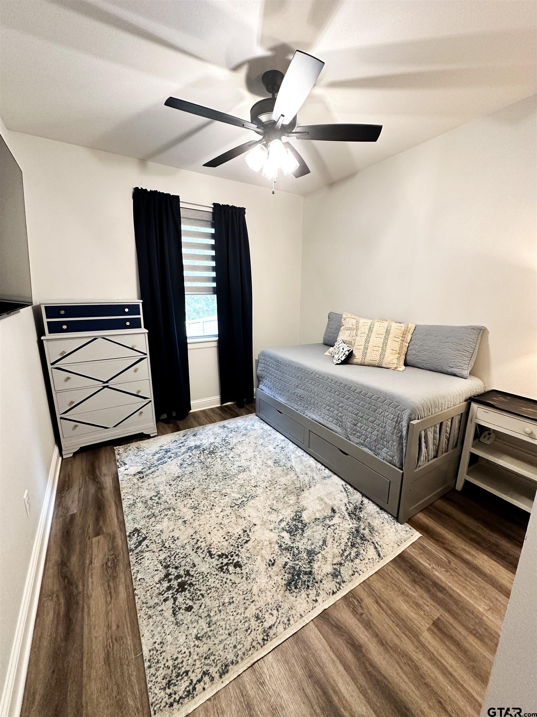 Tyler, Texas 75703, United States, 4 Bedrooms Bedrooms, ,3 BathroomsBathrooms,Residential,Pending,50014