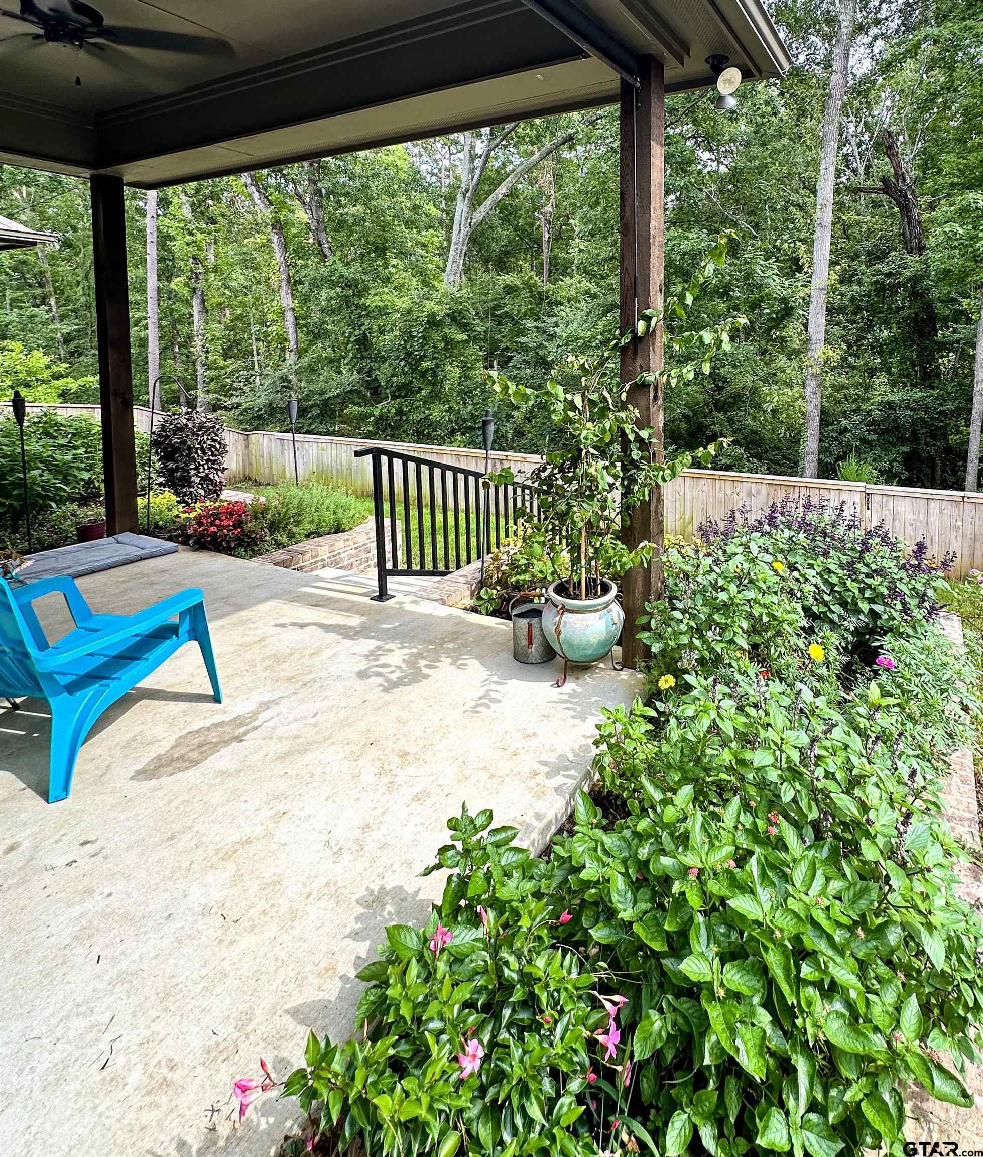 Tyler, Texas 75703, United States, 4 Bedrooms Bedrooms, ,3 BathroomsBathrooms,Residential,Pending,50014