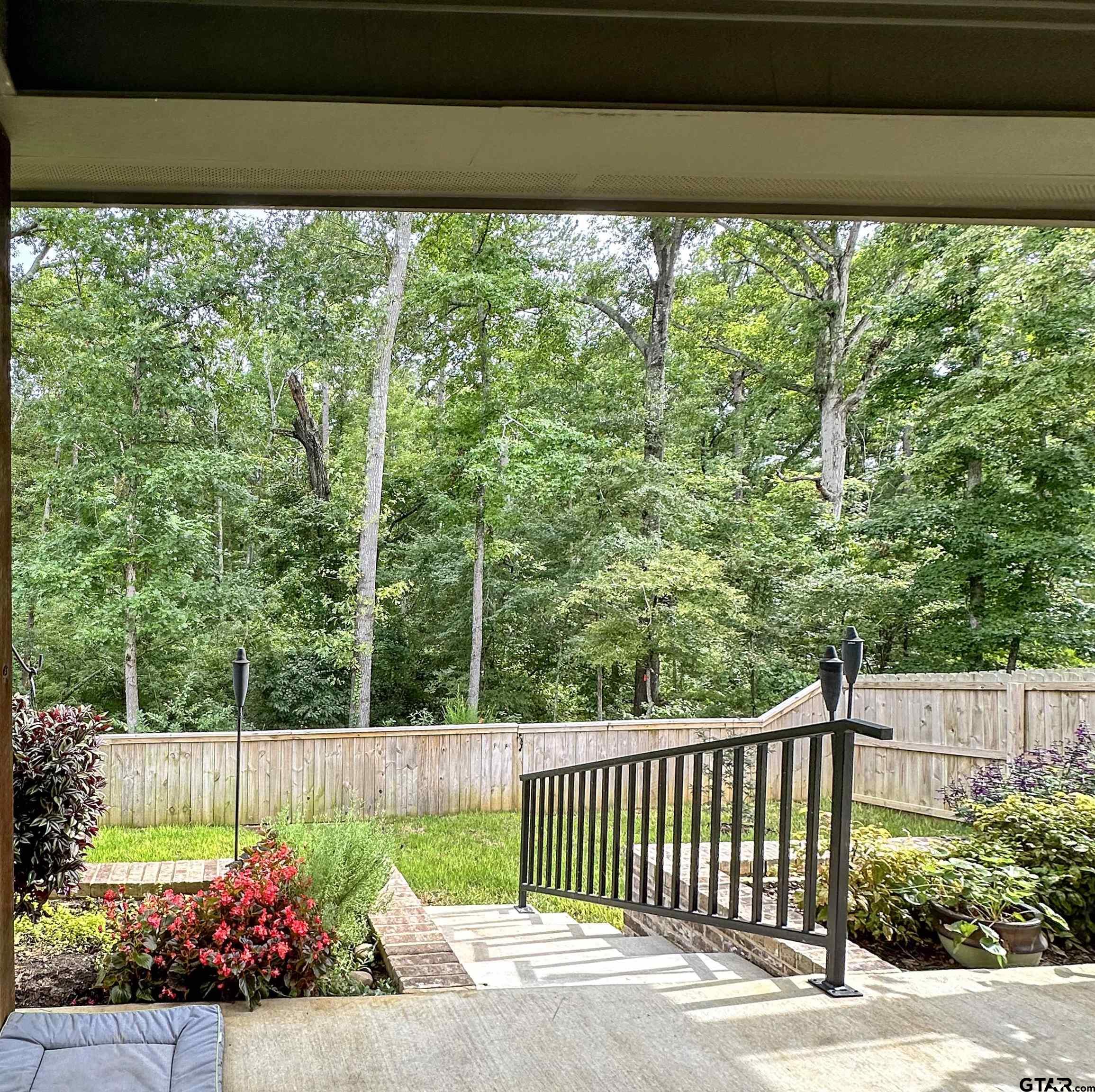 Tyler, Texas 75703, United States, 4 Bedrooms Bedrooms, ,3 BathroomsBathrooms,Residential,Pending,50014