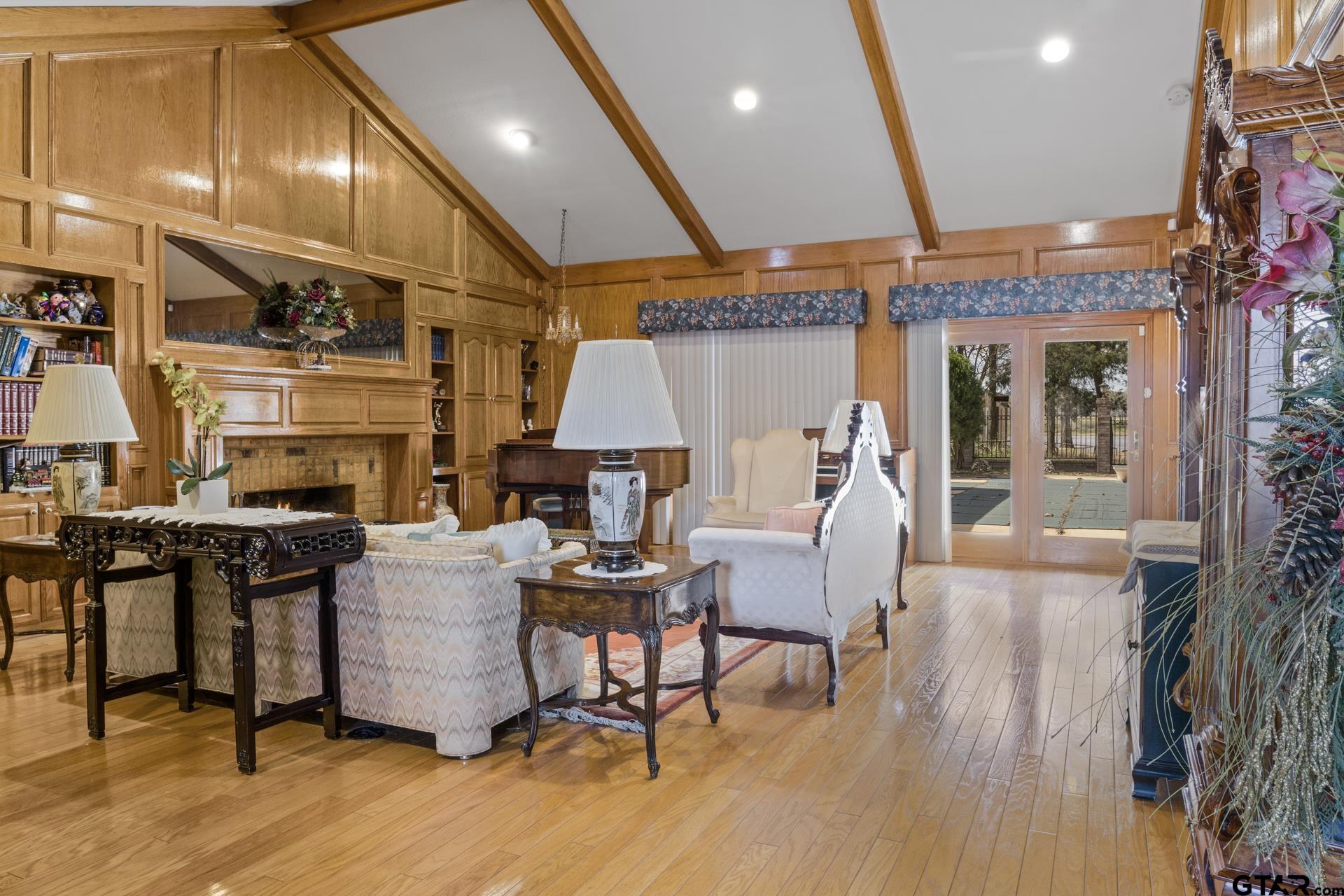 205 Turnberry Circle