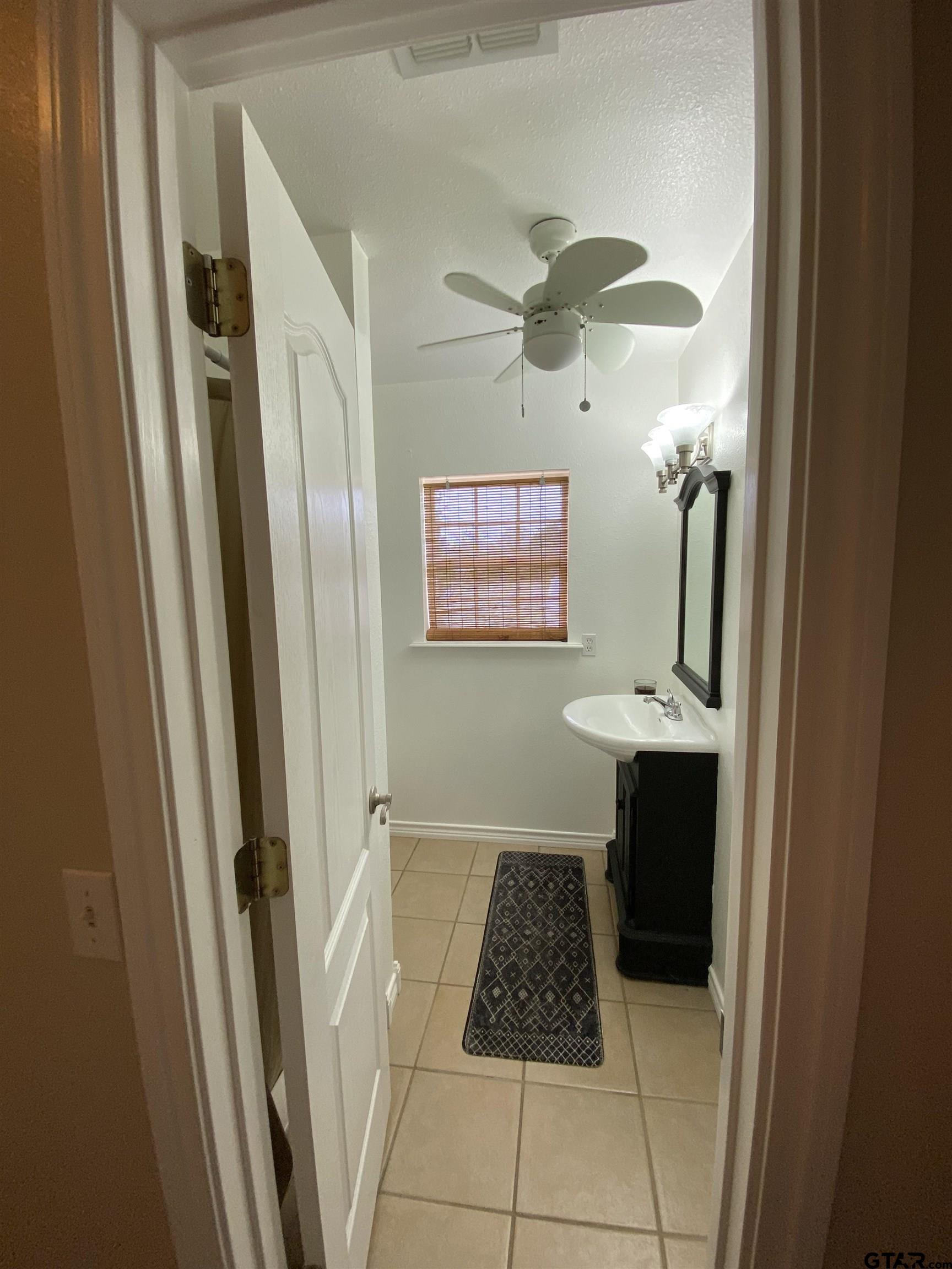 16133 County Road 4100