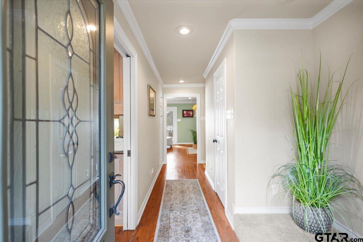 406 Hideaway Lane Central