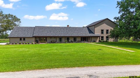 11074 W Highway 64 (3 Homes+50ac) Overton TX 75684