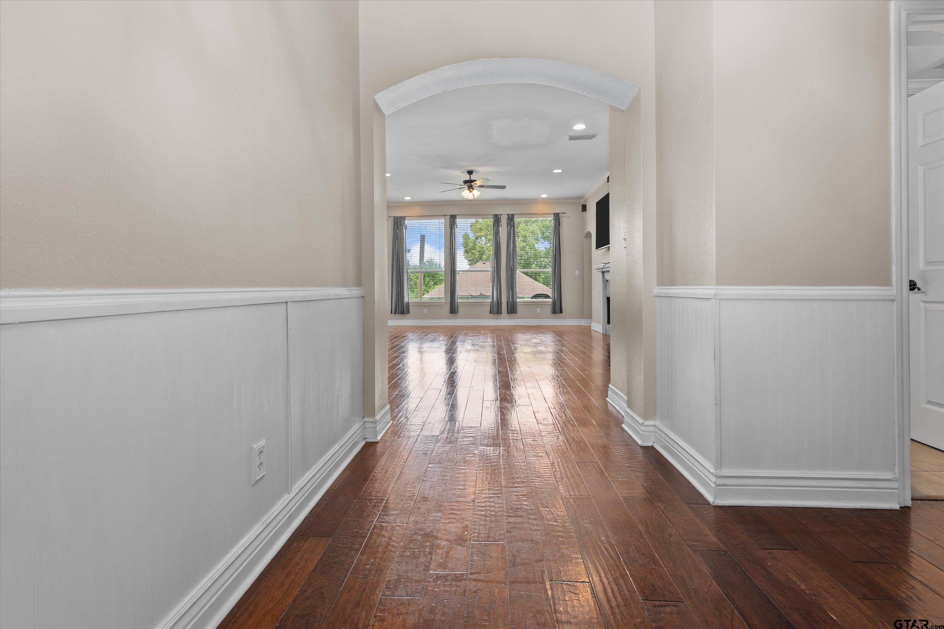 833 Greenwood Circle