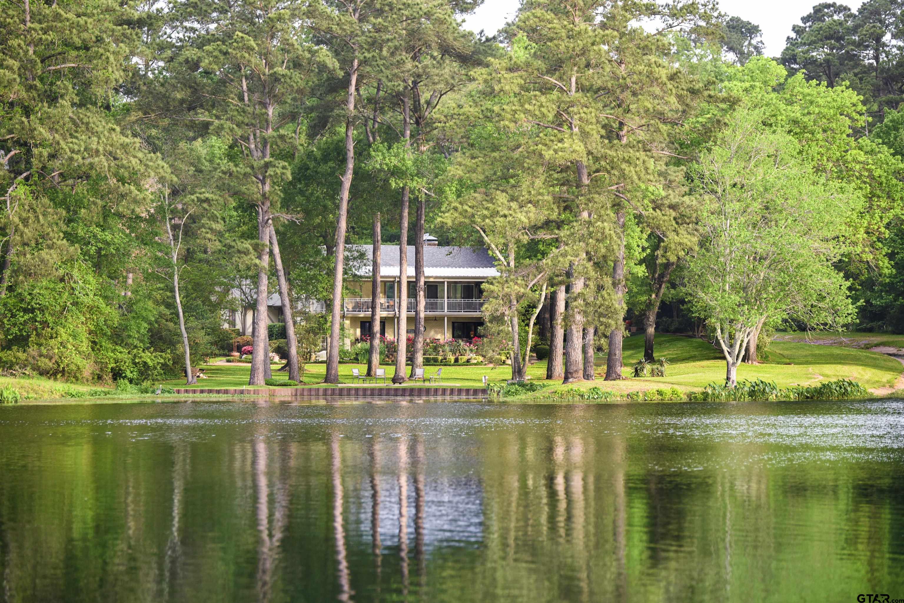 1513 Lake Park Circle