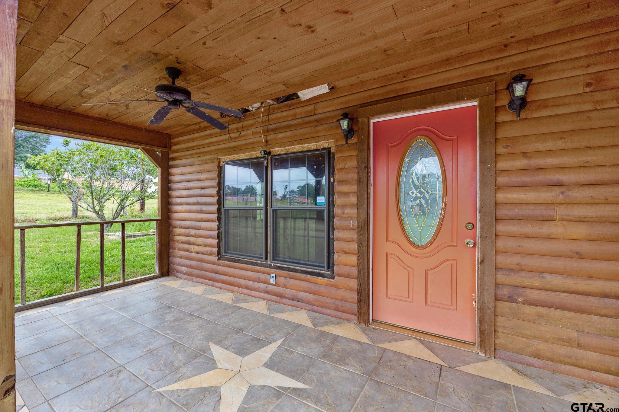15983 County Road 2292