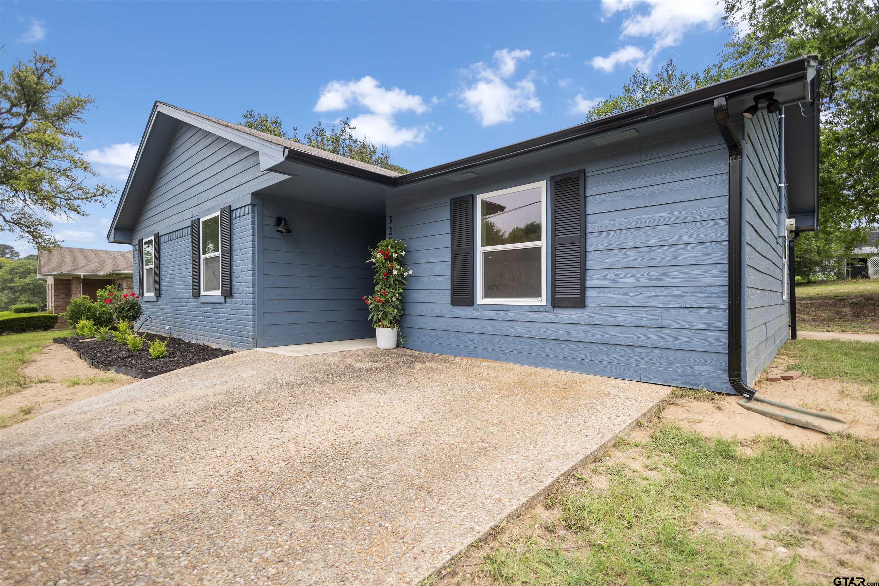 329 Lonestar Lane