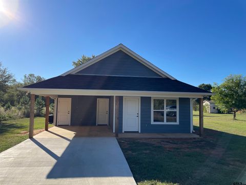 A home in Bullard