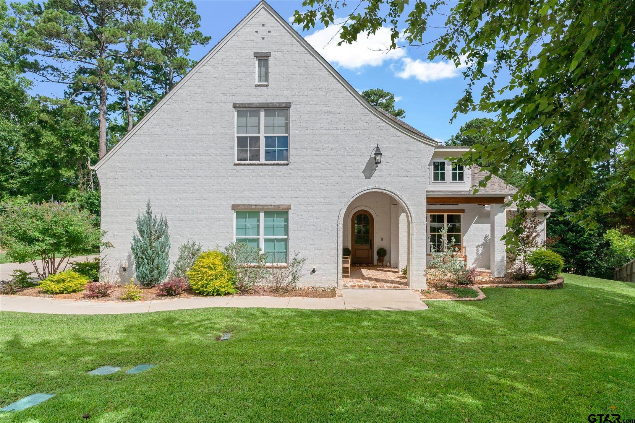 14316 Cedarwood Cir
