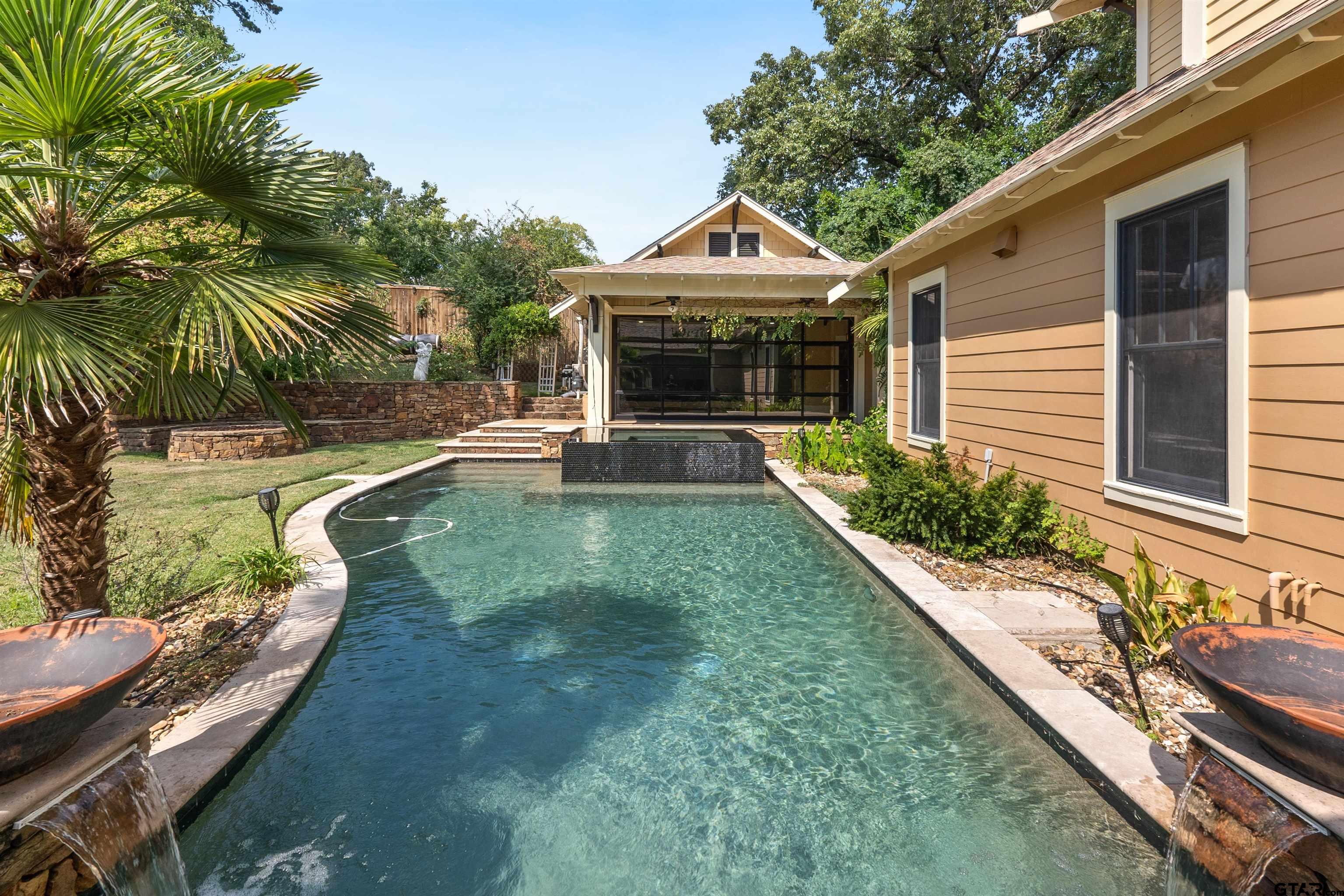 3938 Charleston Park