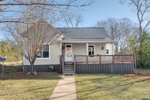 1014 S Sycamore Palestine TX 75801
