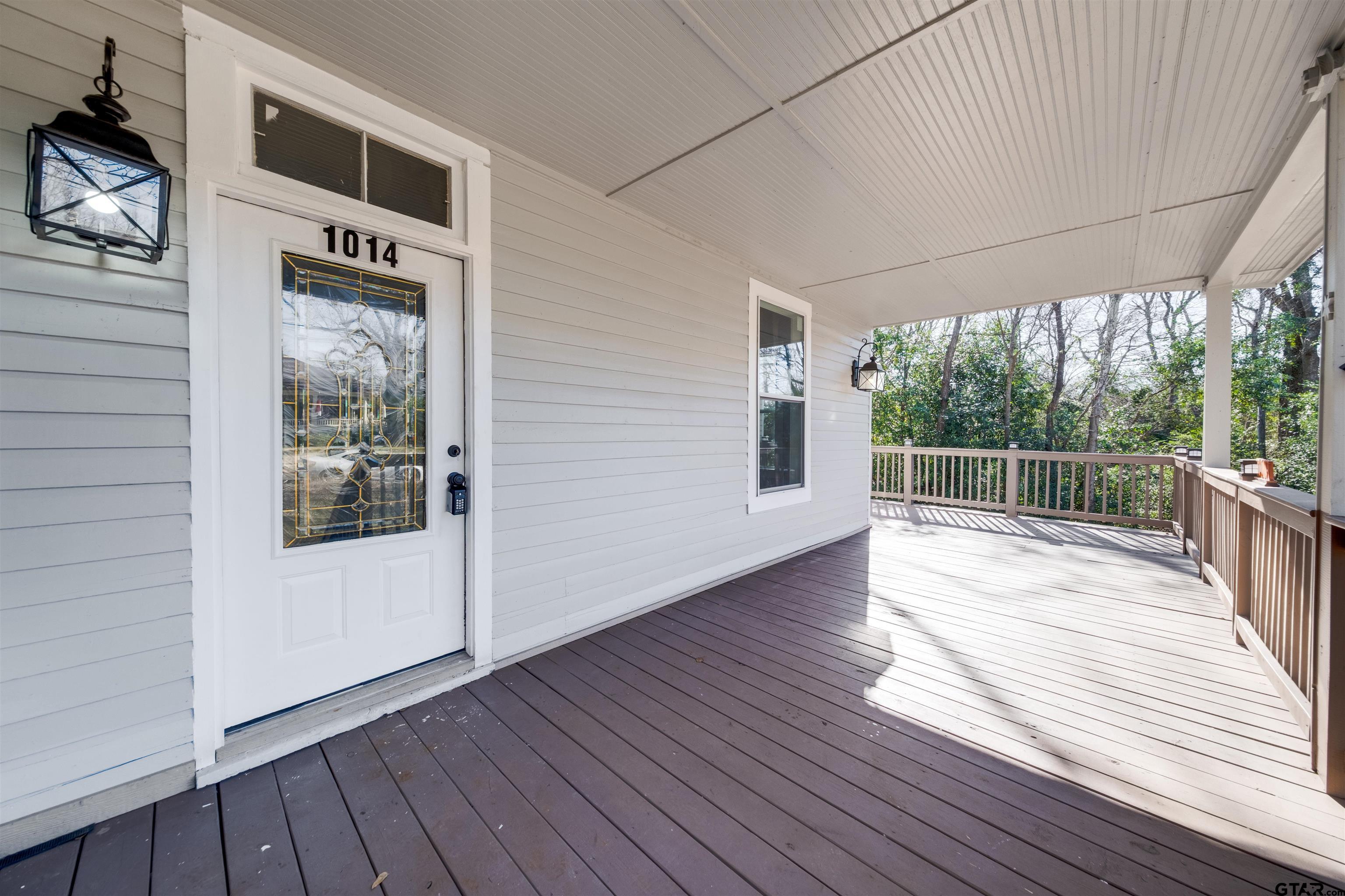 1014 S Sycamore