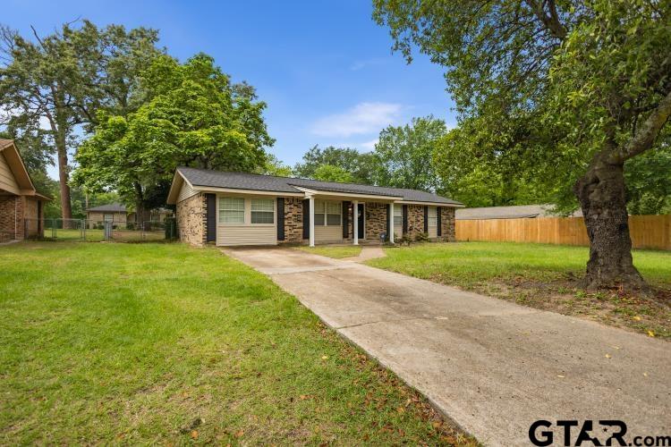 407 York Dr