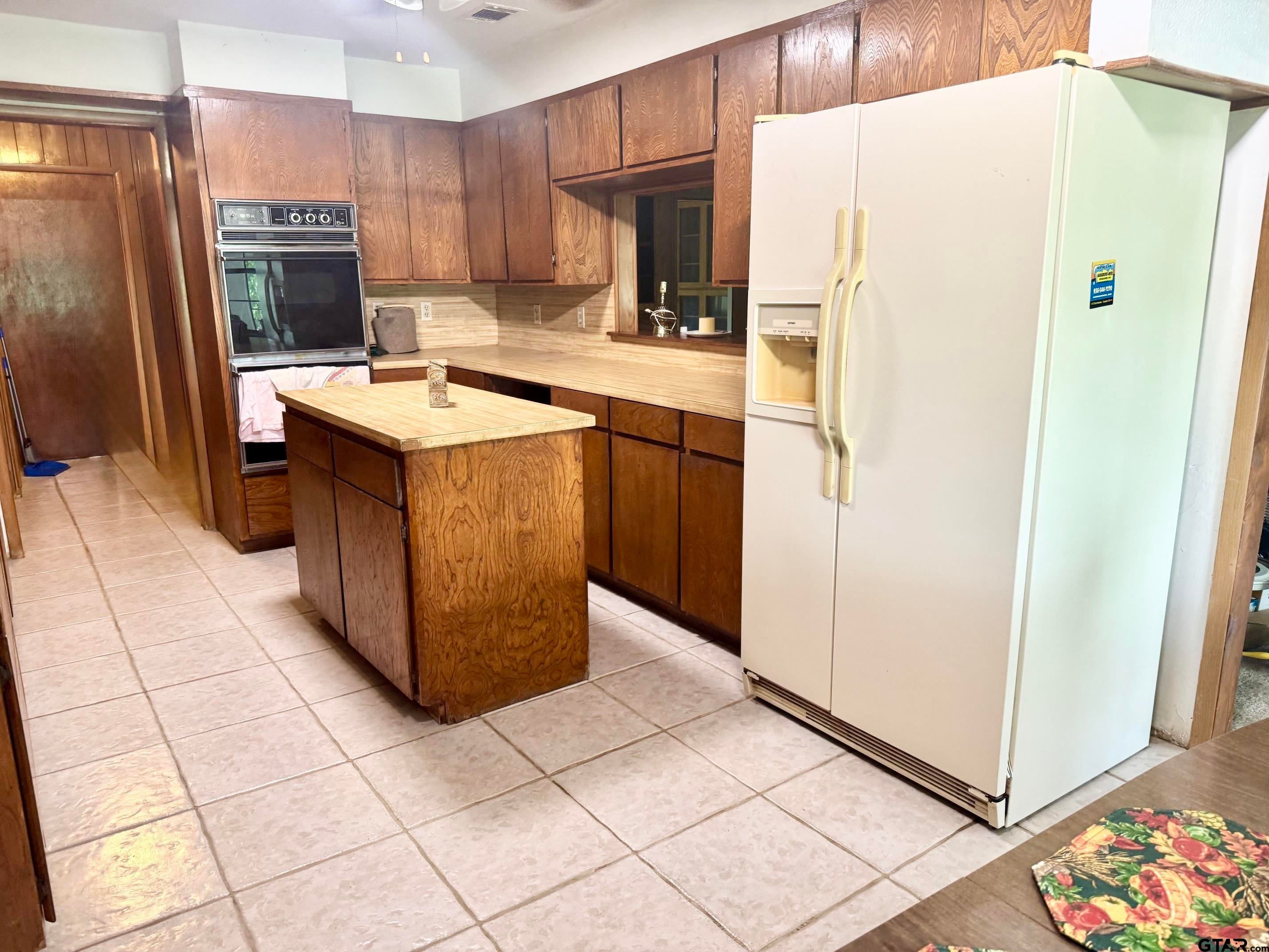 4393 W State Highway 7