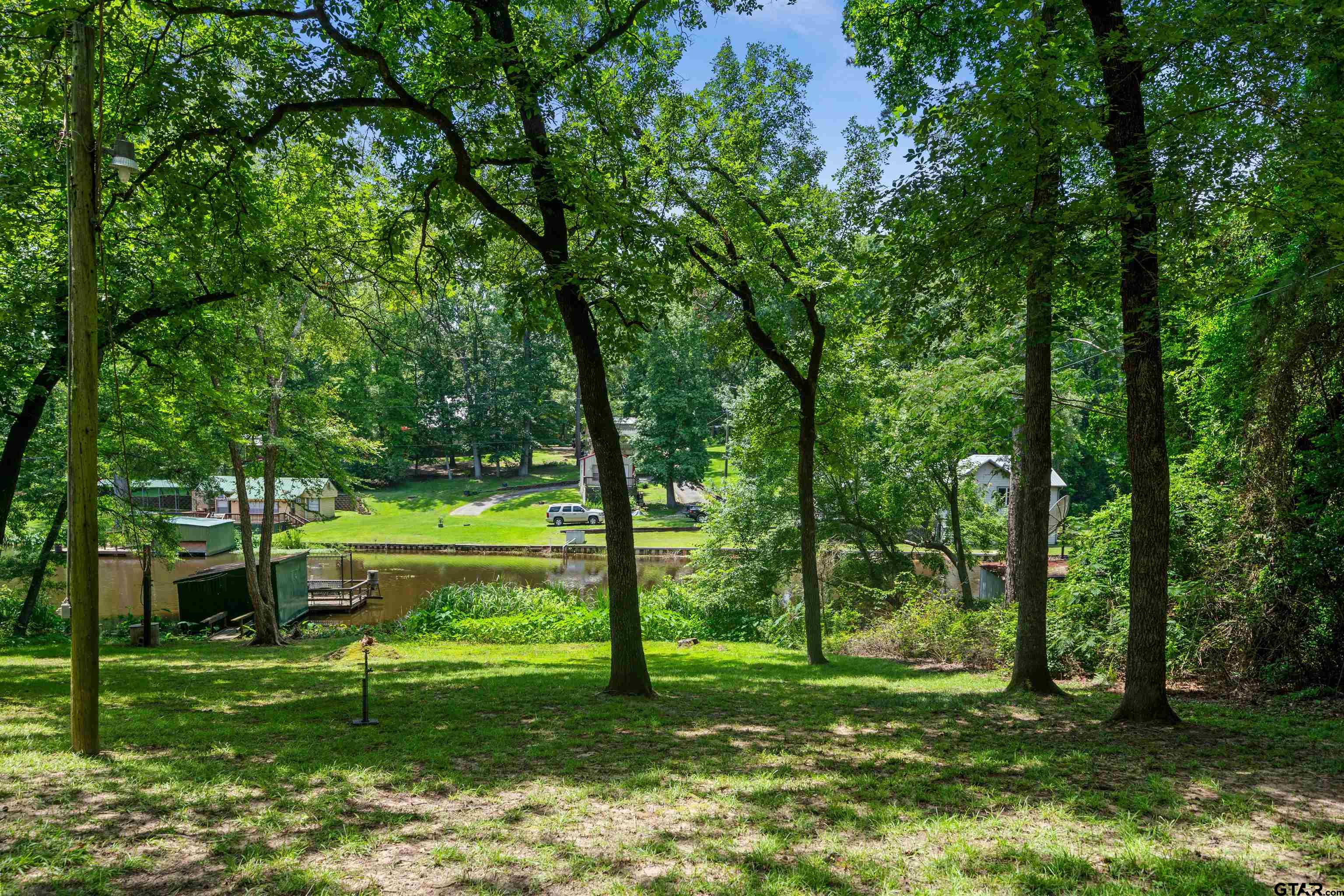 20584 E Grove Club Lake