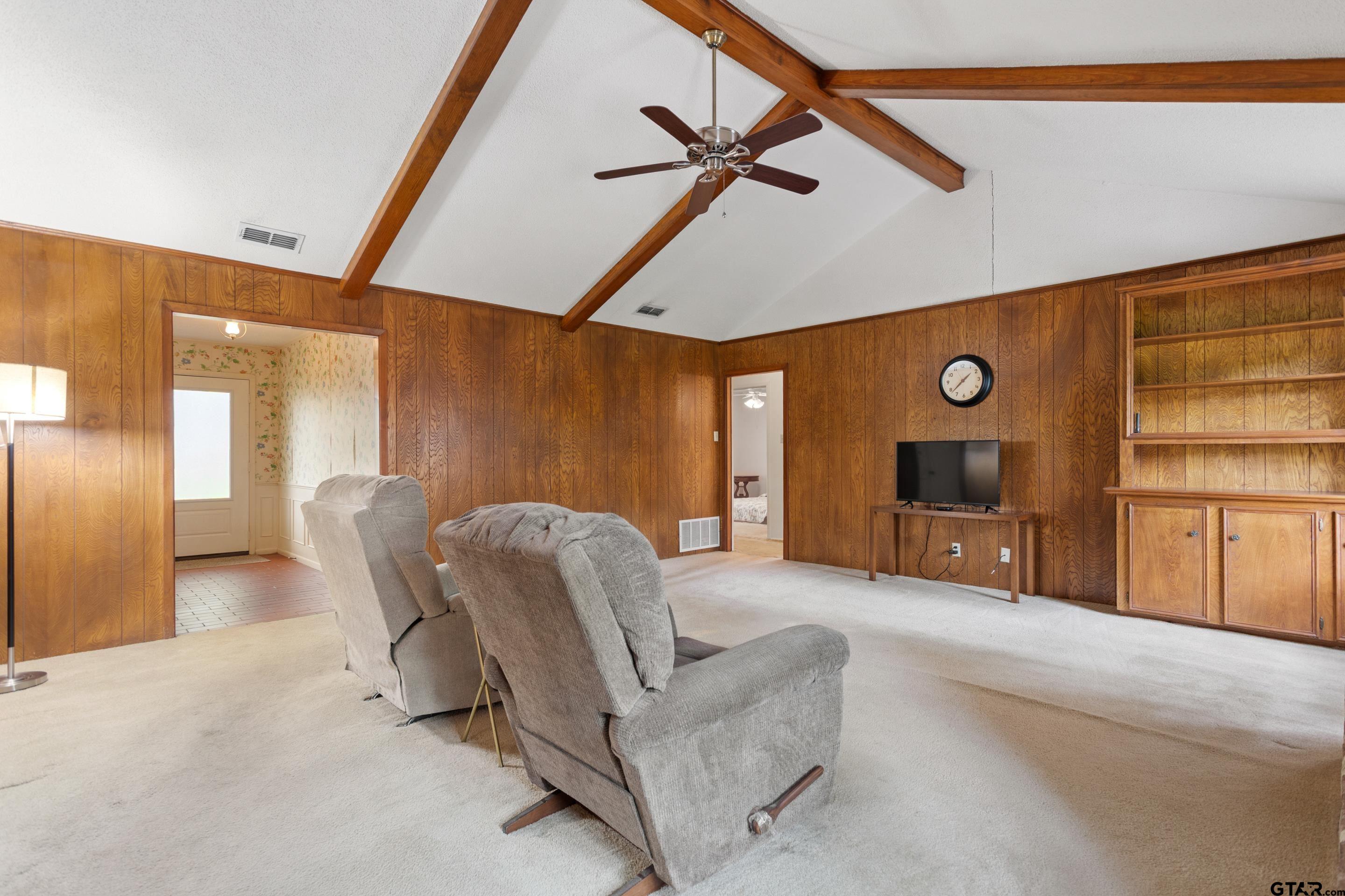 4805 Picadilly Pl.