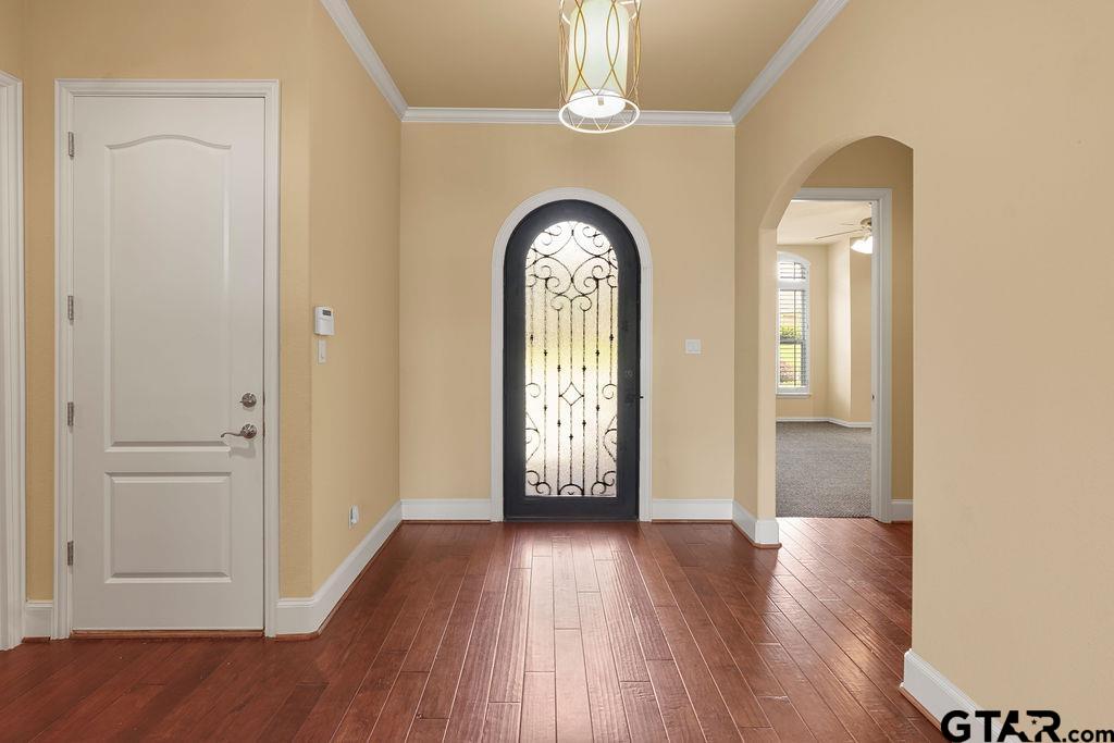 766 Esperanza Pl.