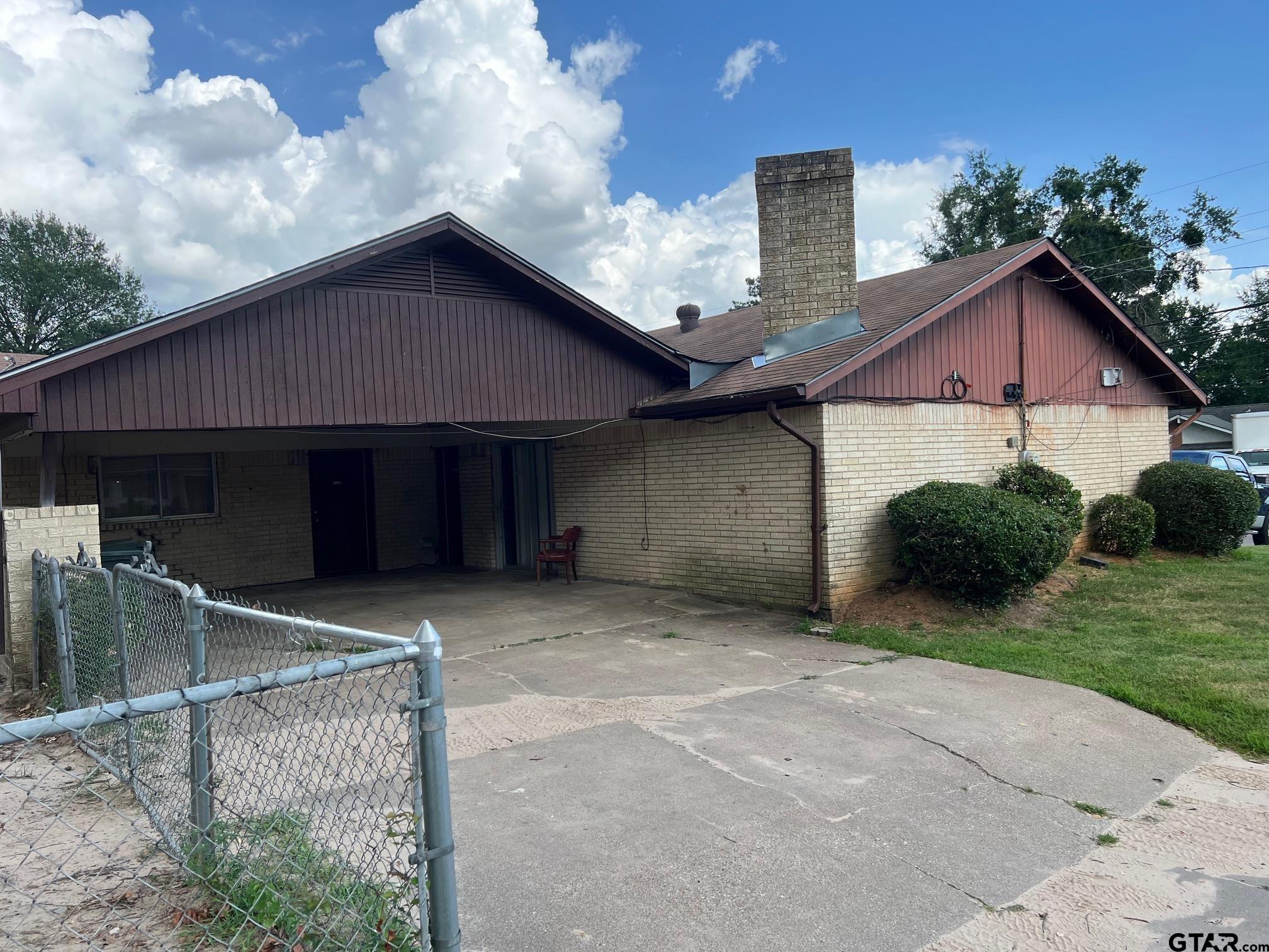 1621 W 29th