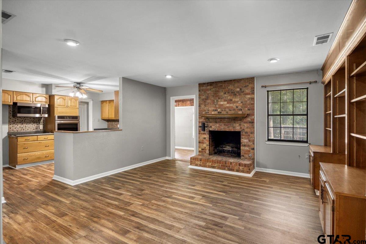 Troup, Texas 75789, United States, 3 Bedrooms Bedrooms, ,2 BathroomsBathrooms,Residential,Active,257089