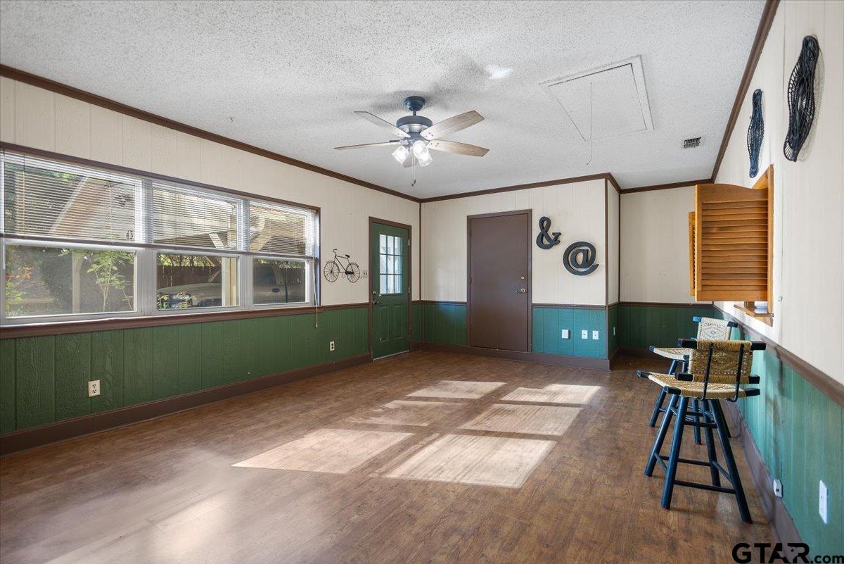 207 Grass Knoll Drive