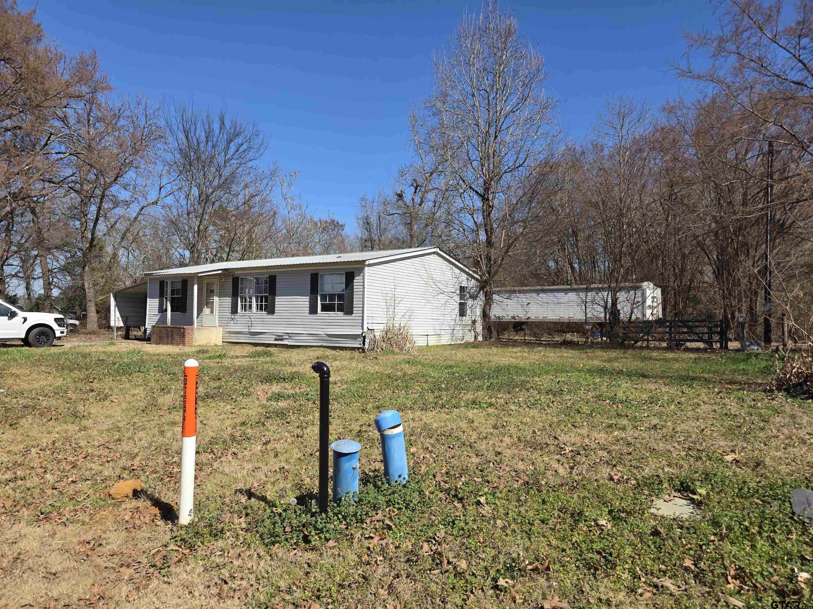 537 & 551 County Road 1418