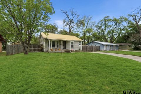 506 Ferguson St Lindale TX 75771