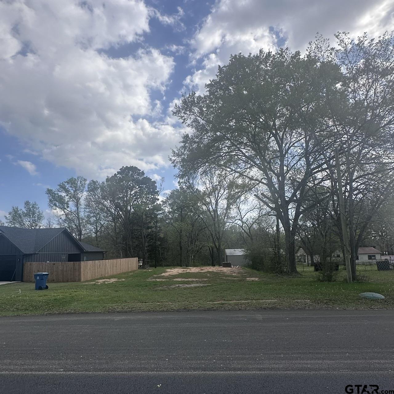 506 E Paschal Street