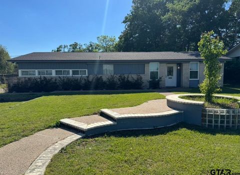 1527 S Main St Lindale TX 75771