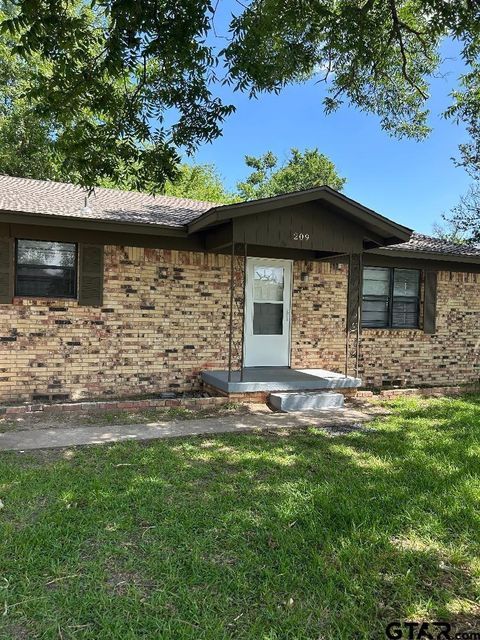 209 W SOUTH ST Lindale TX 75771