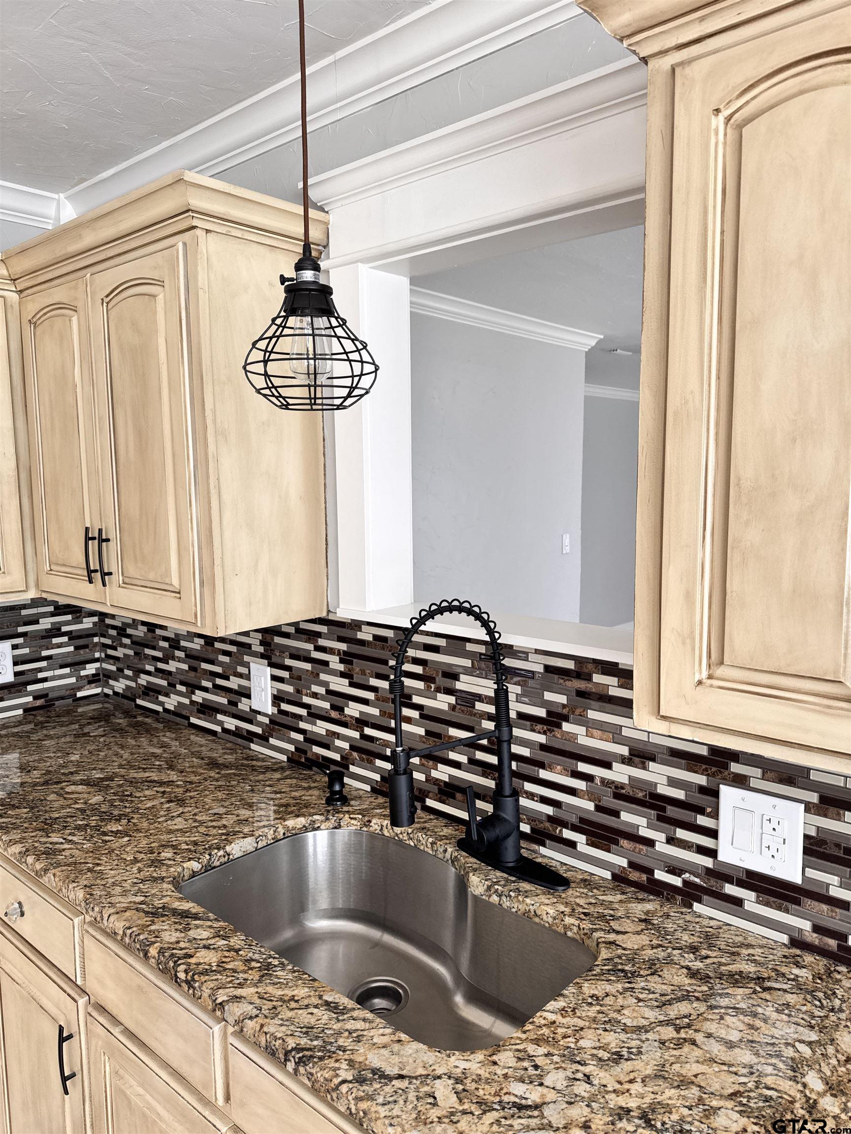 194 County Road 1720