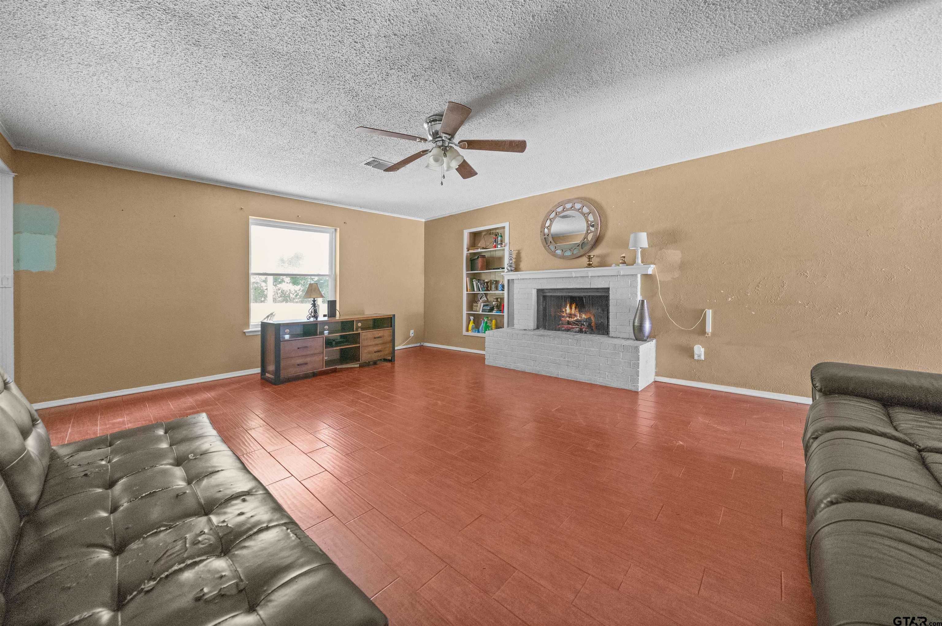 17607 Kristopher Cir.