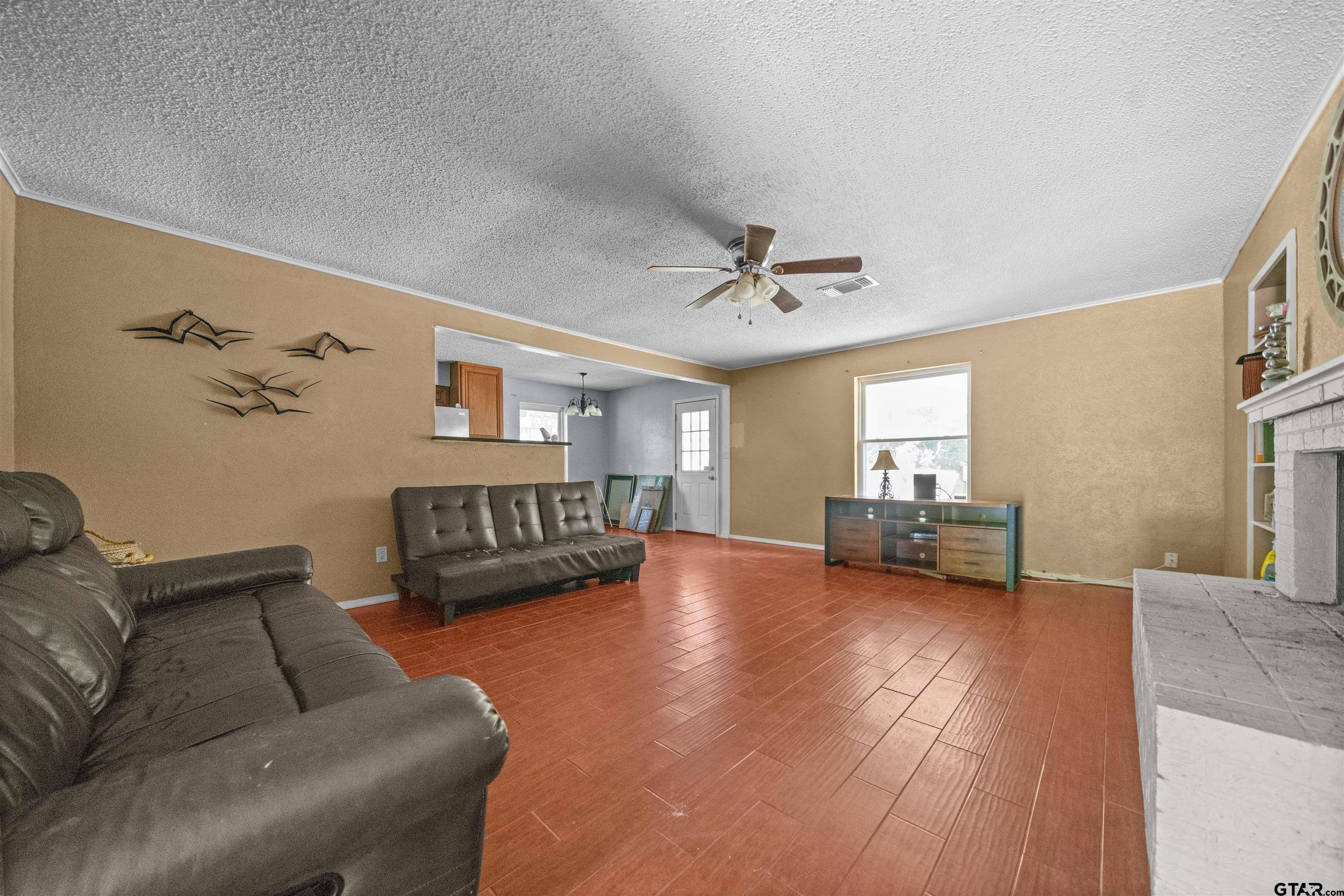 17607 Kristopher Cir.