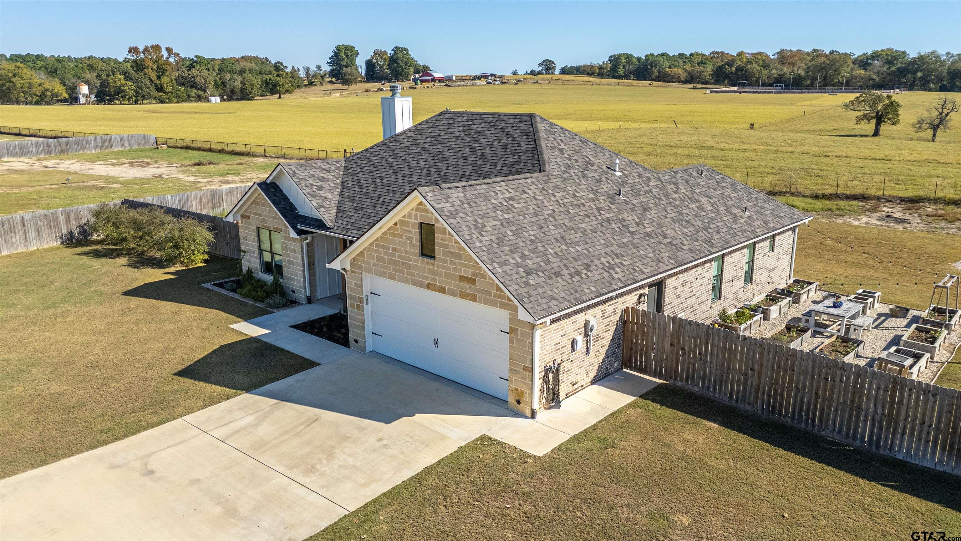 12446 Estelle Dr. (Lindale ISD)