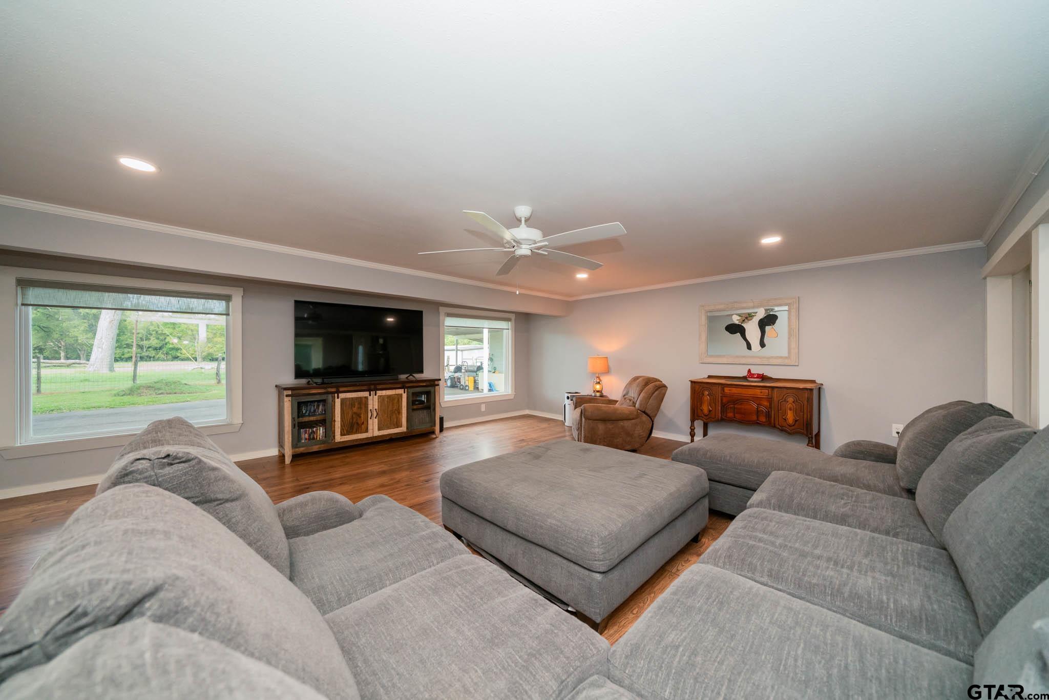 1901 Byrd Rd