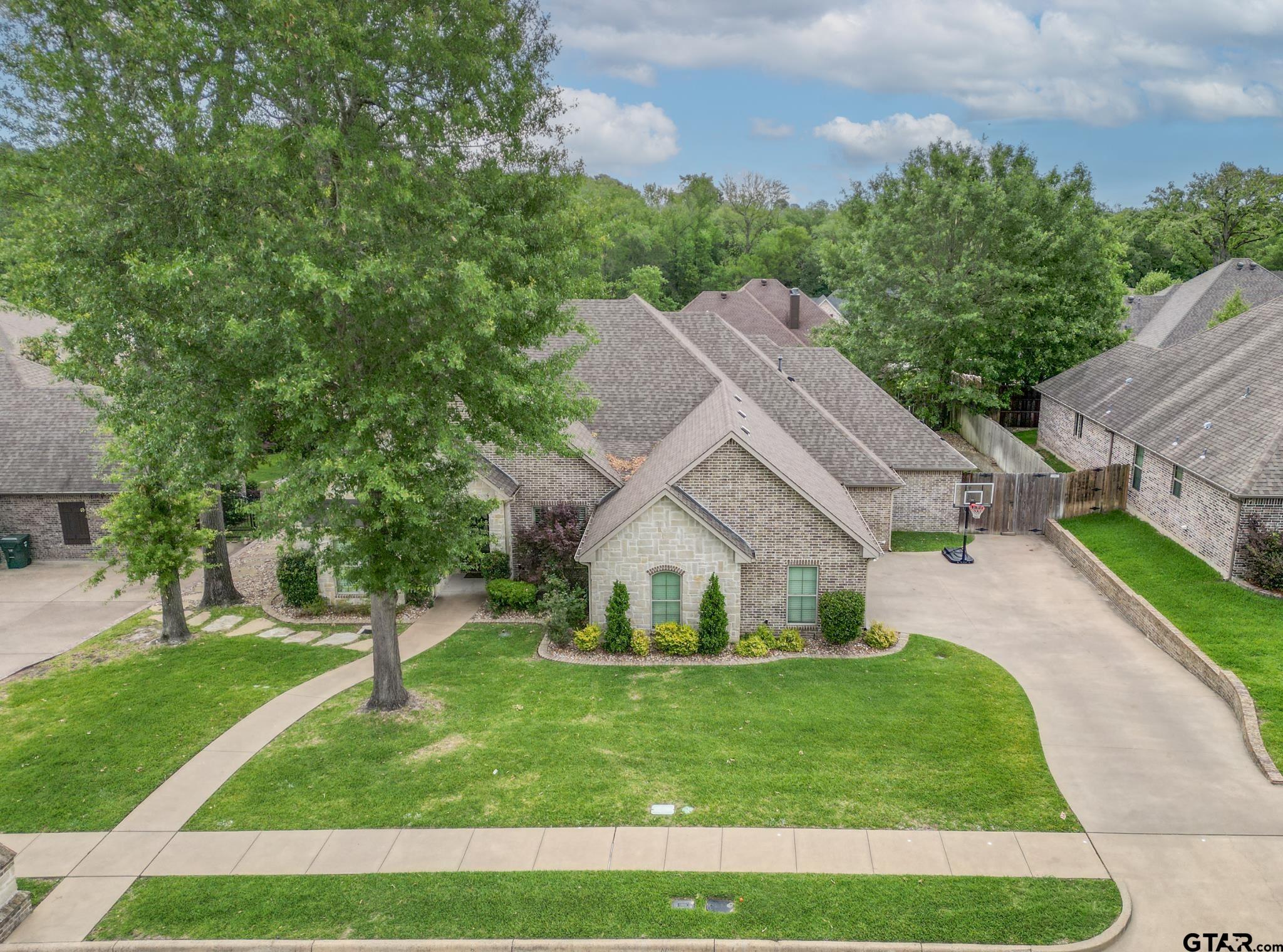 6356 Manchester Ct