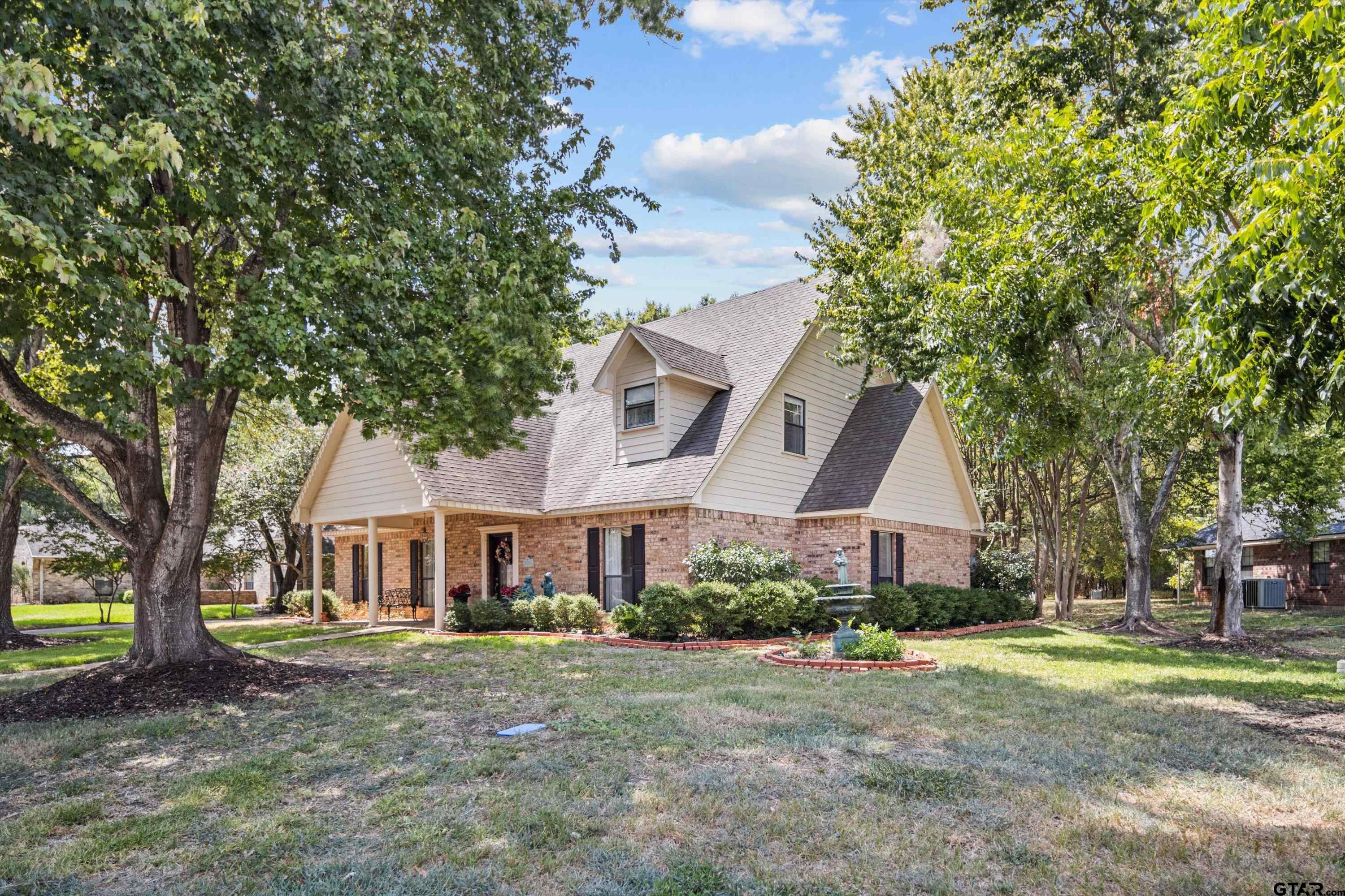 215 Enchanted Estates Drive