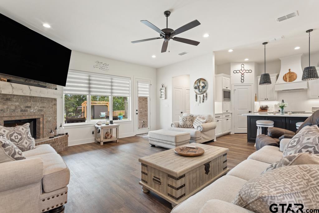14247 Sand Hill Cir.