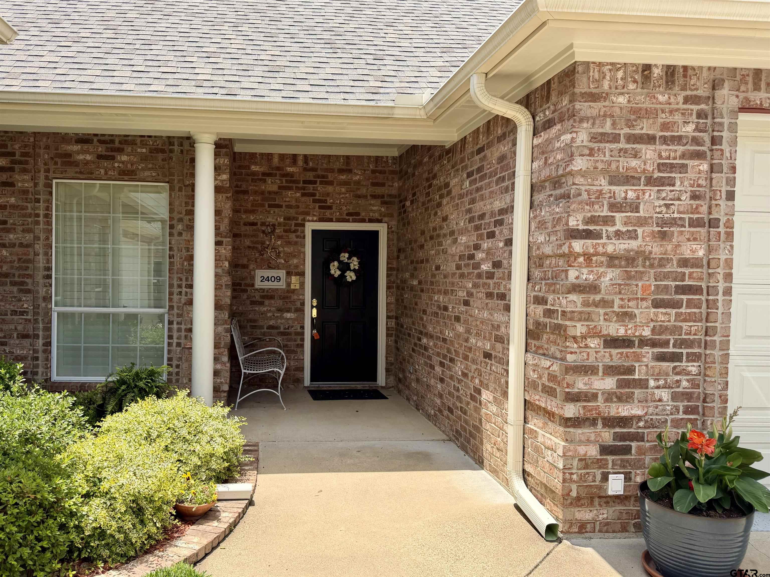 2409 Homestead