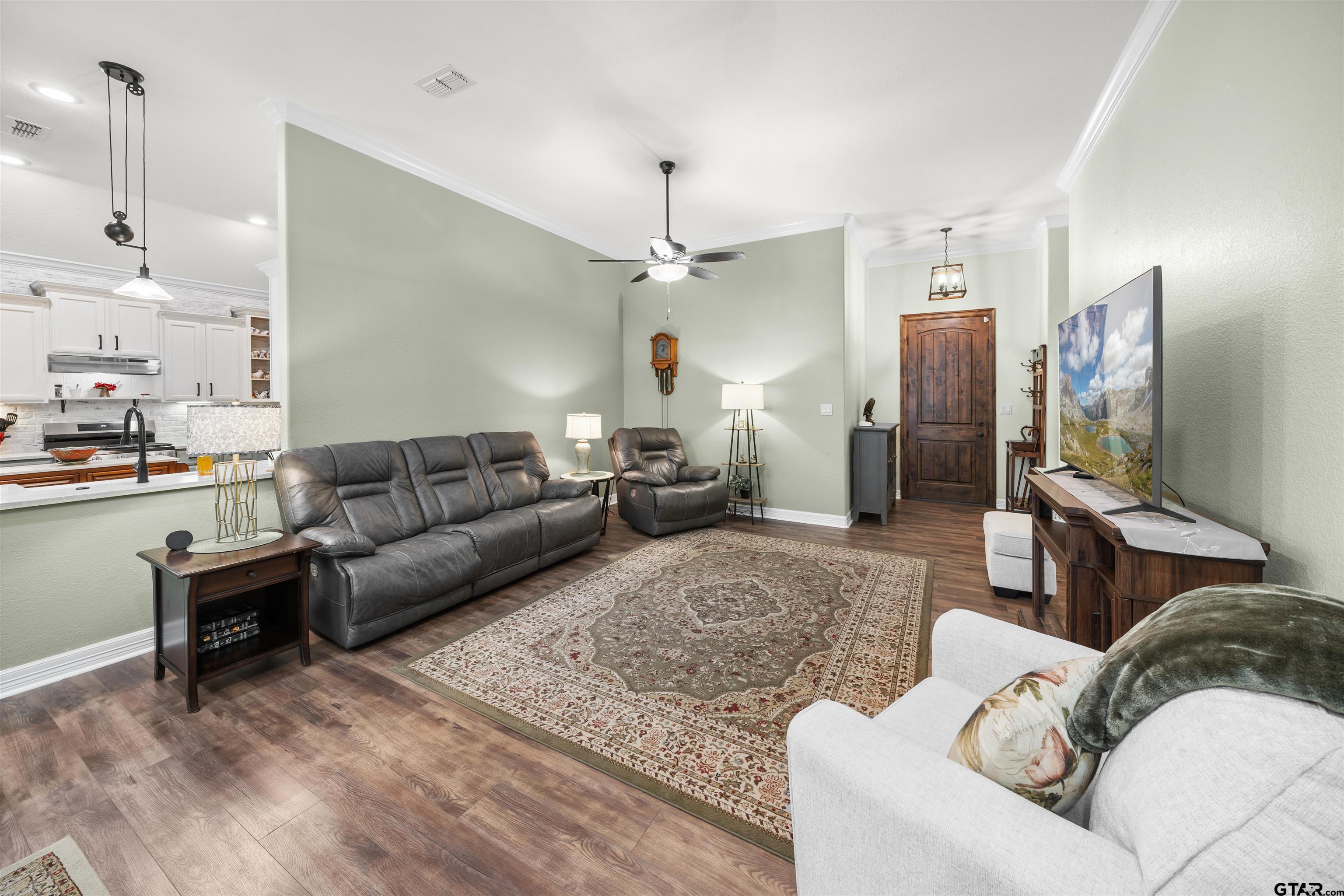 4214 Colina Trail