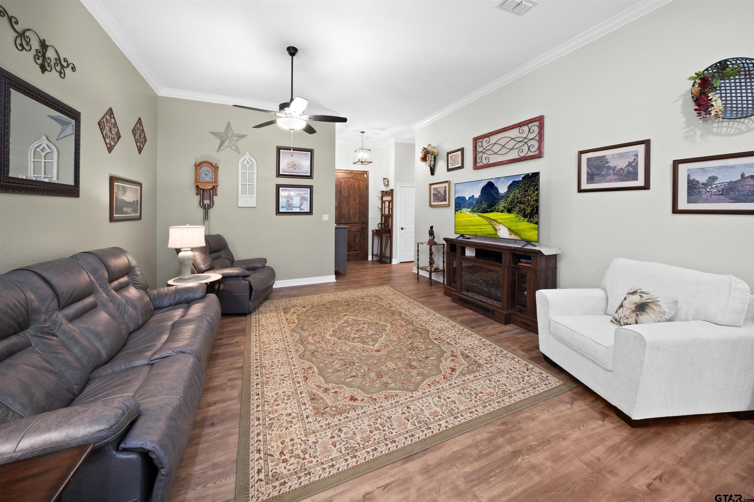 4214 Colina Trail